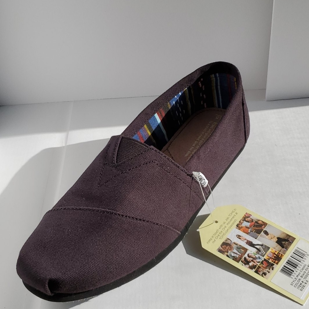 Men's Toms 8.5, black, new in box